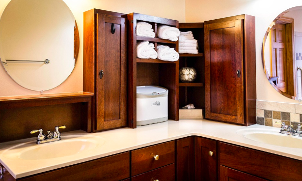 an example of clever and stylish bathroom storage
